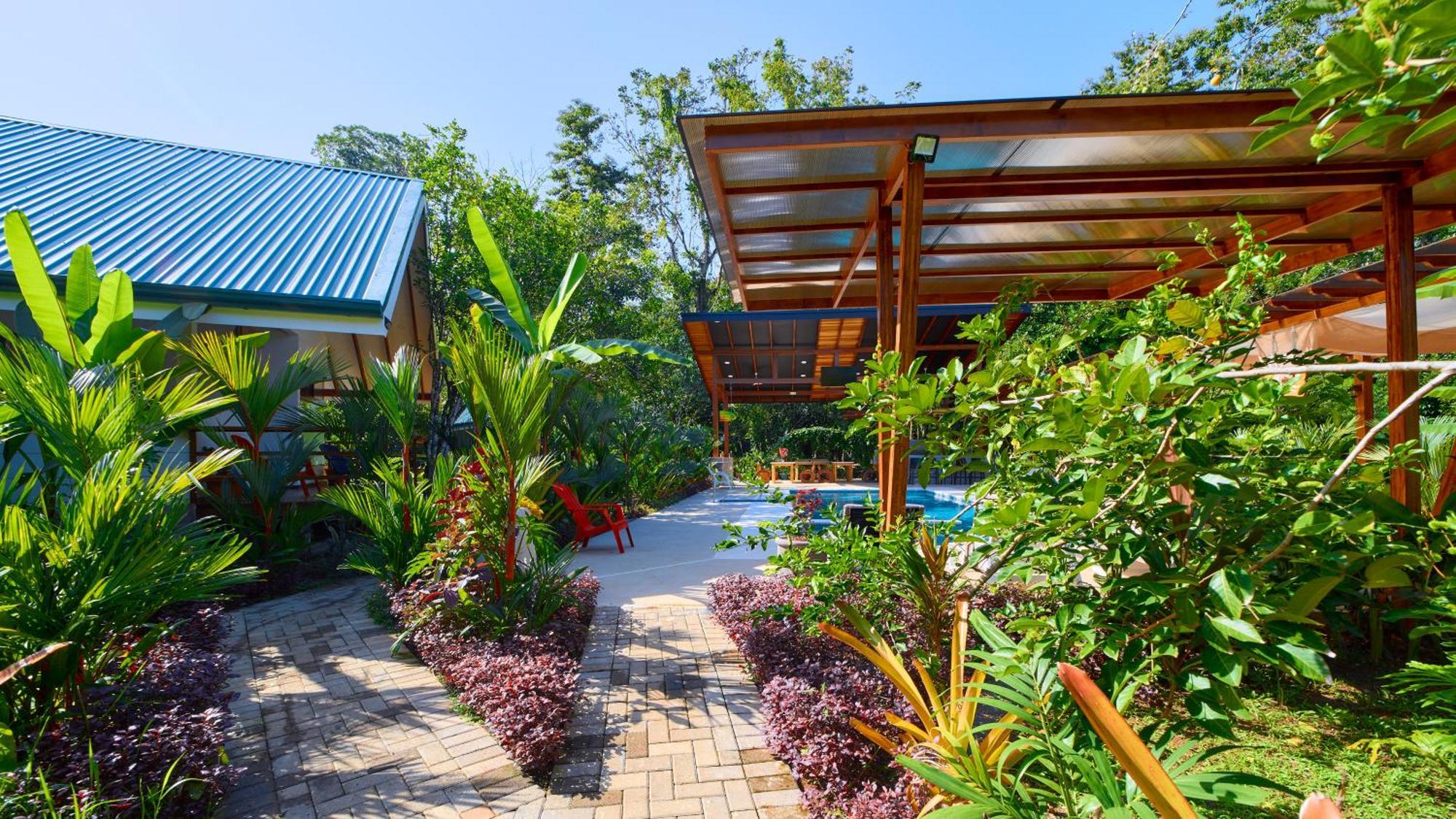 Casa Coki - Modern Villa Pool Steps From The Beach Puerto Viejo de Talamanca エクステリア 写真
